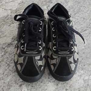 Vintage Coach Meagan SIZE 9